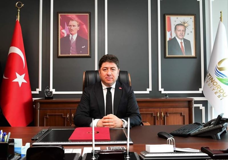 BAŞKAN TÖREN’DEN “23 NİSAN ULUSAL EGEMENLİK VE ÇOCUK BAYRAMI” MESAJI