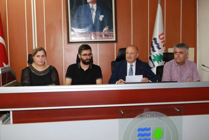 BAŞKAN TAVLI, MECLİS’TE YAPILAN VE YAPIMI DEVAM EDEN HİZMETLERİ DEĞERLENDİRDİ